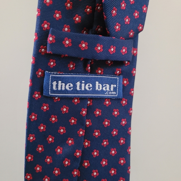 The Tie Bar Anemone 100% silk tie, blue and red - Picture 2 of 3